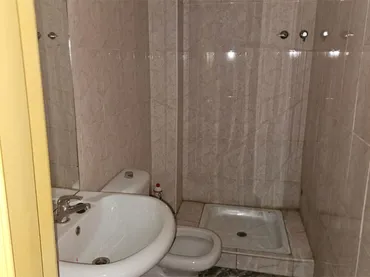 Local comercial en  Calle Gonzalo Torrente Ballester 29 - Foto 3