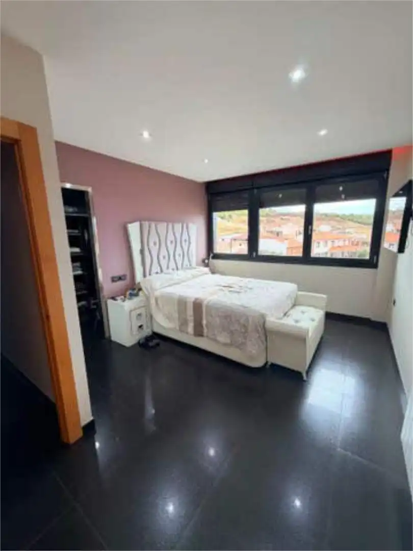 Piso en barrio escuelas - Foto 4