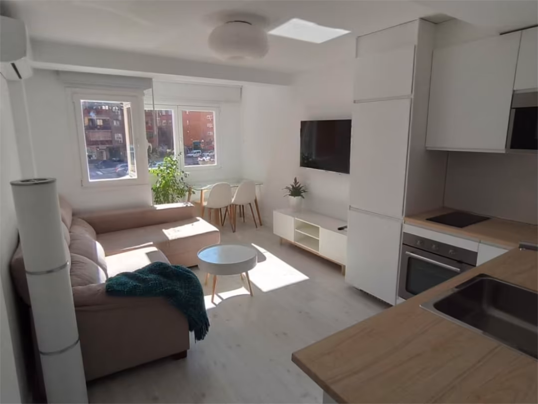 Piso en  Calle de las Naves 9 - Foto 2