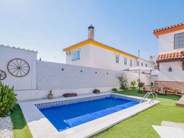 Chalet en  Calle Claveles 17 - Foto 2