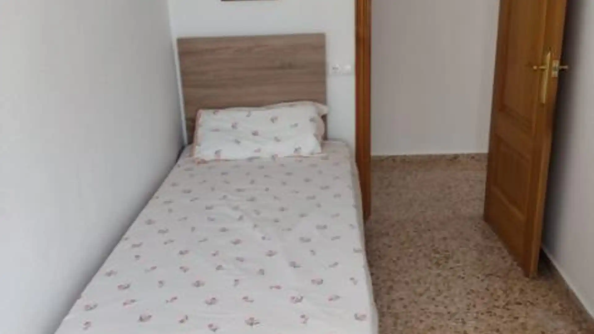 Piso en  Carrer Riu Palància 13 - Foto 11