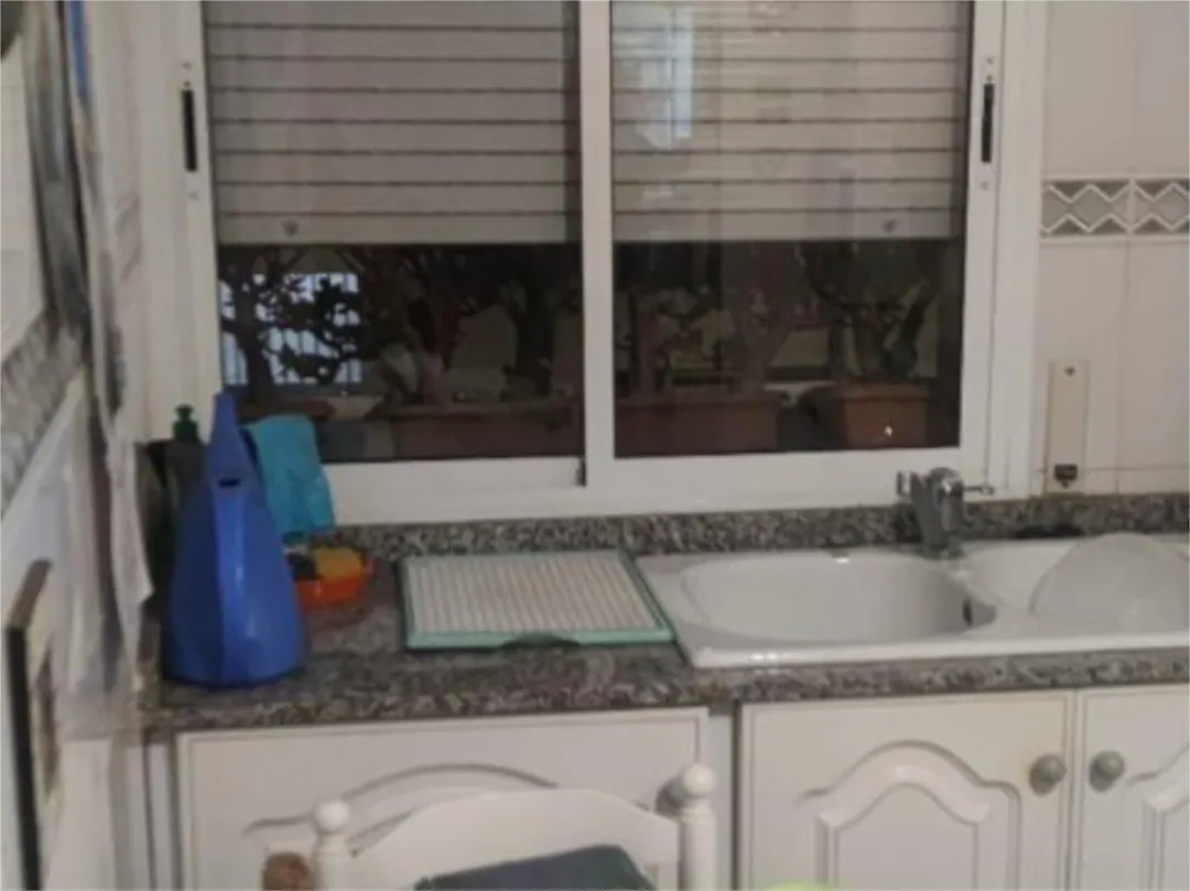 Casa adosada en  Carrer de l'Abat Escarré 34 - Foto 16