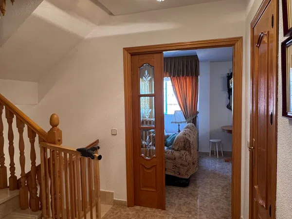 Chalet adosado en Ensanche - Foto 11