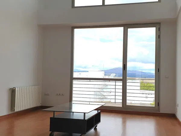 Estudio en avenida de la Industria, 29 C - Foto 2