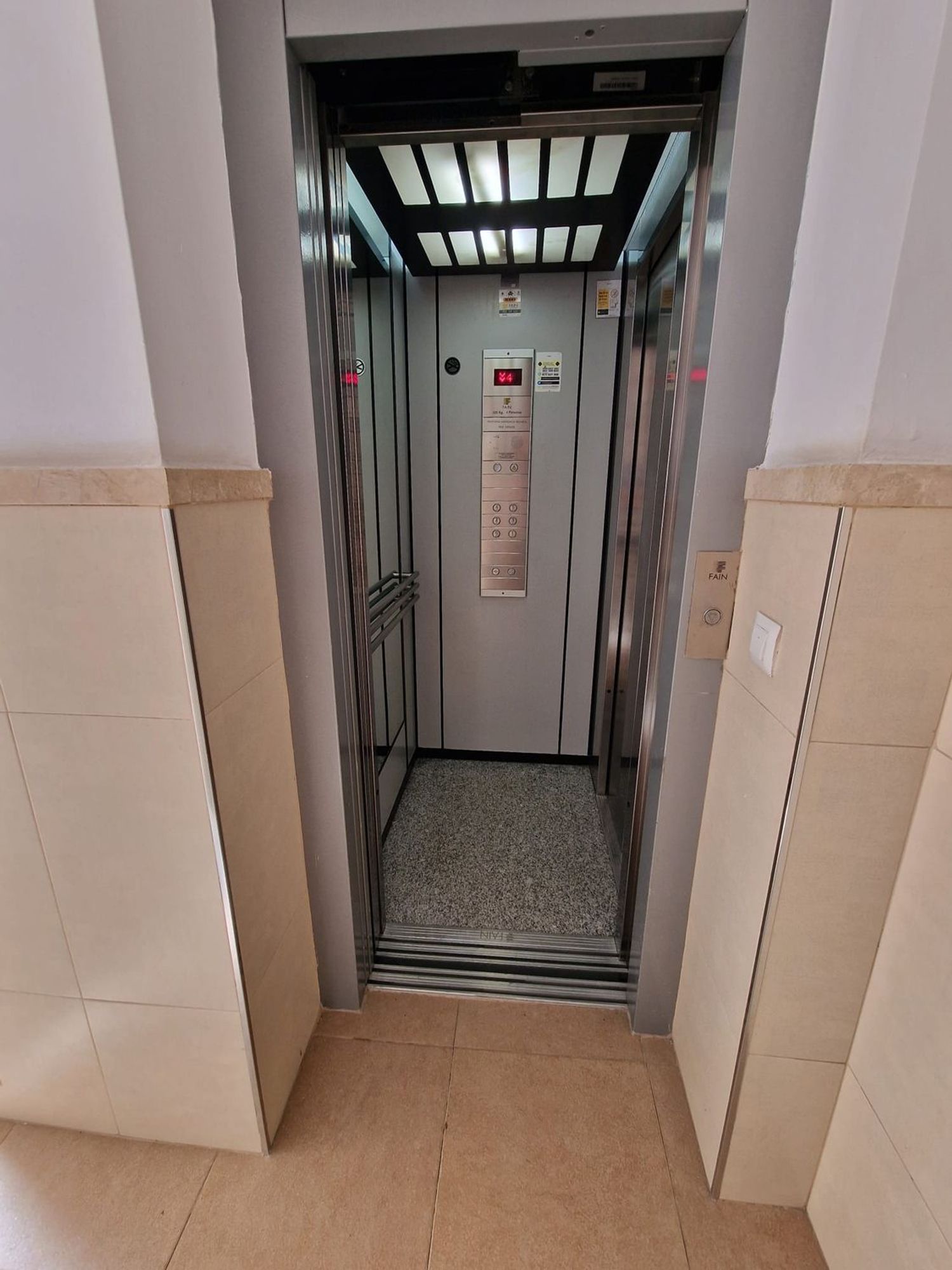 Piso en calle Héroe de Sostoa, 103 - Foto 13