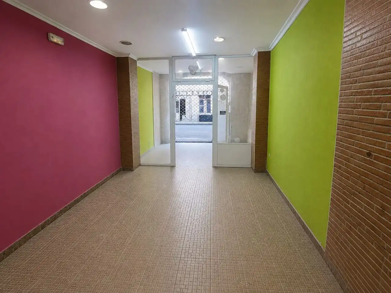 Local comercial en  Carrer del Pare Ferrís 39 - Foto 4