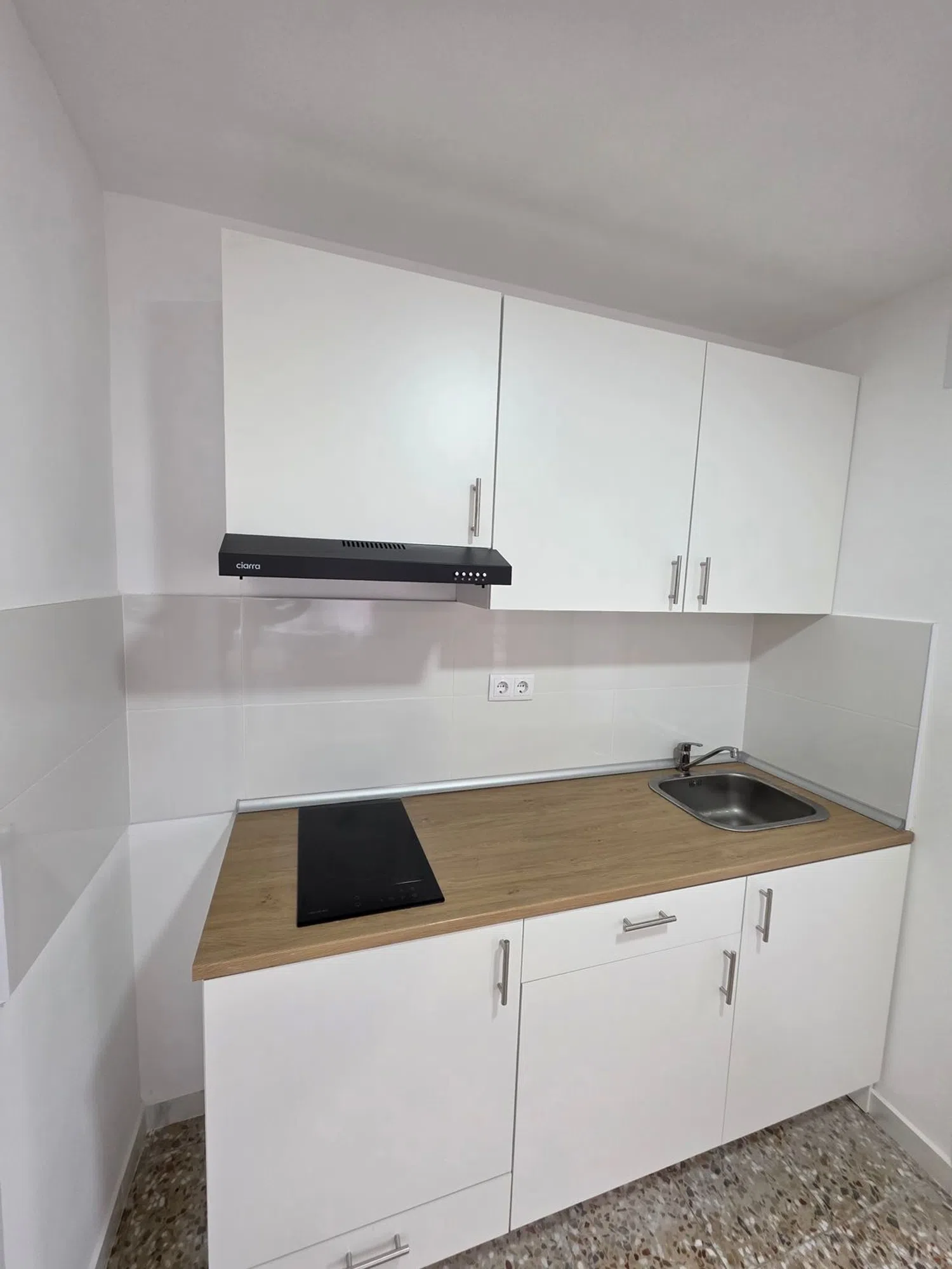 Estudio en garcia gutierrez, 41 - Foto 2