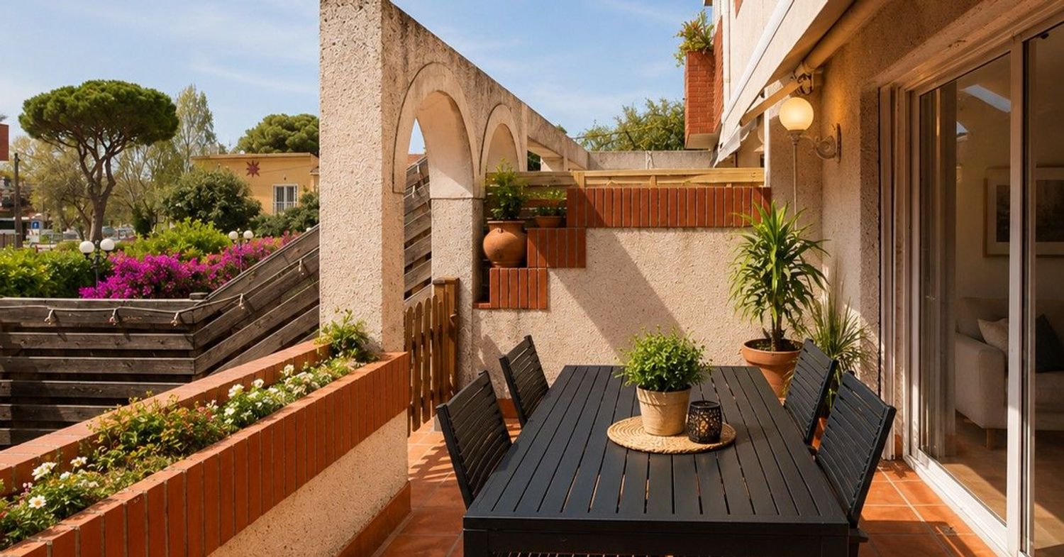 Chalet adosado en Can Bou - Foto 2