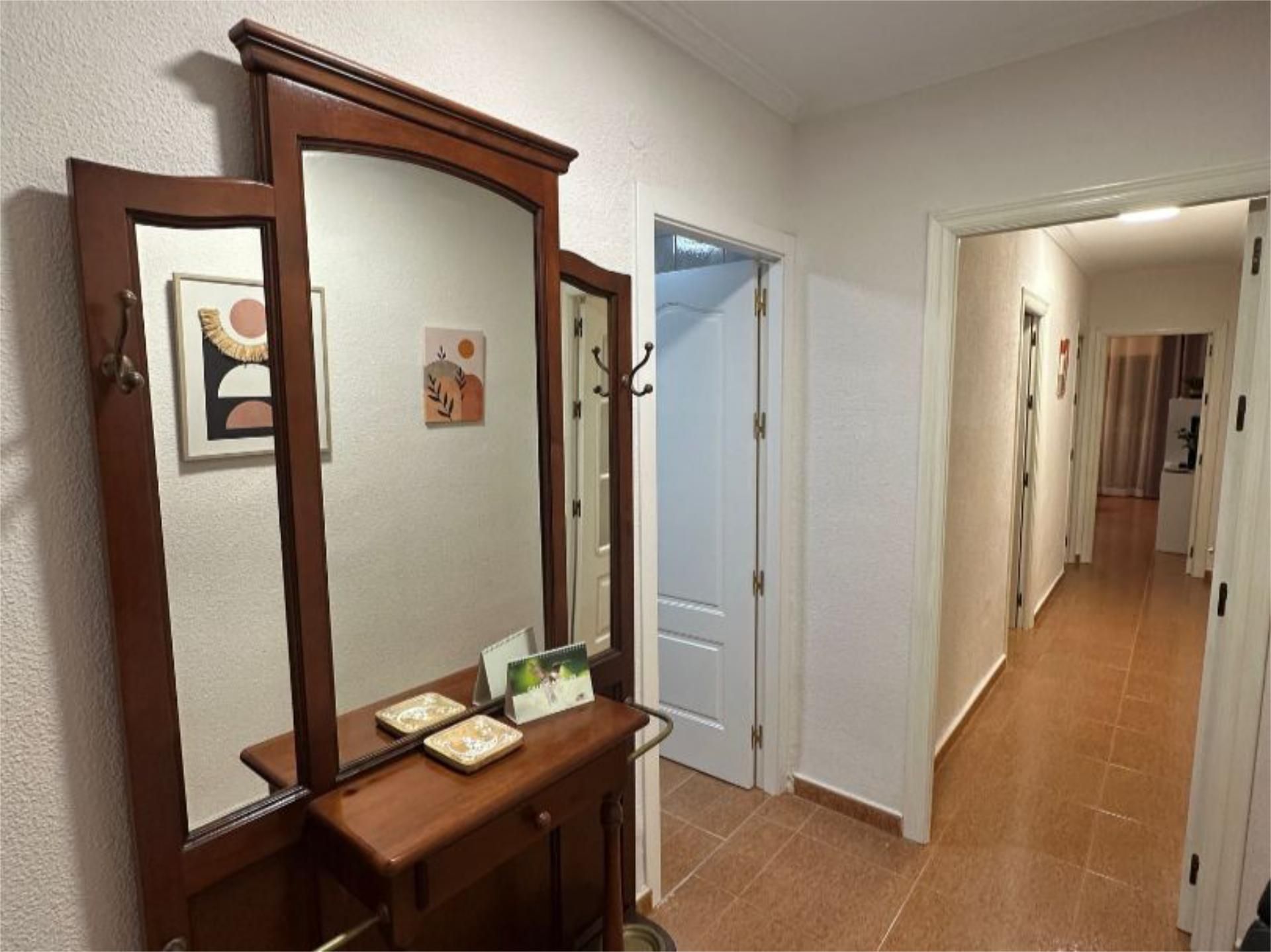 Piso en  Calle Ángel Ganivet 16 - Foto 3