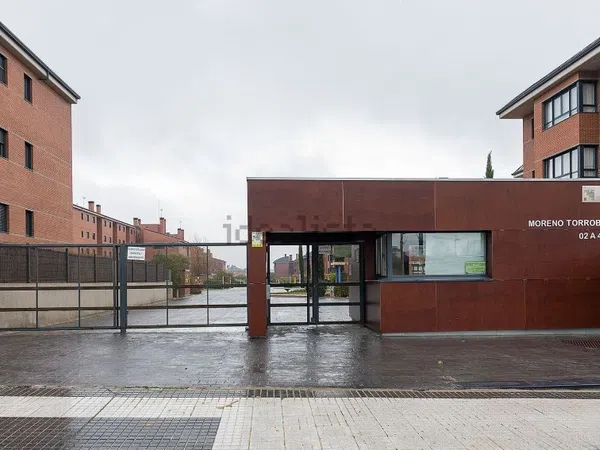 Piso en calle Moreno Torroba, 2