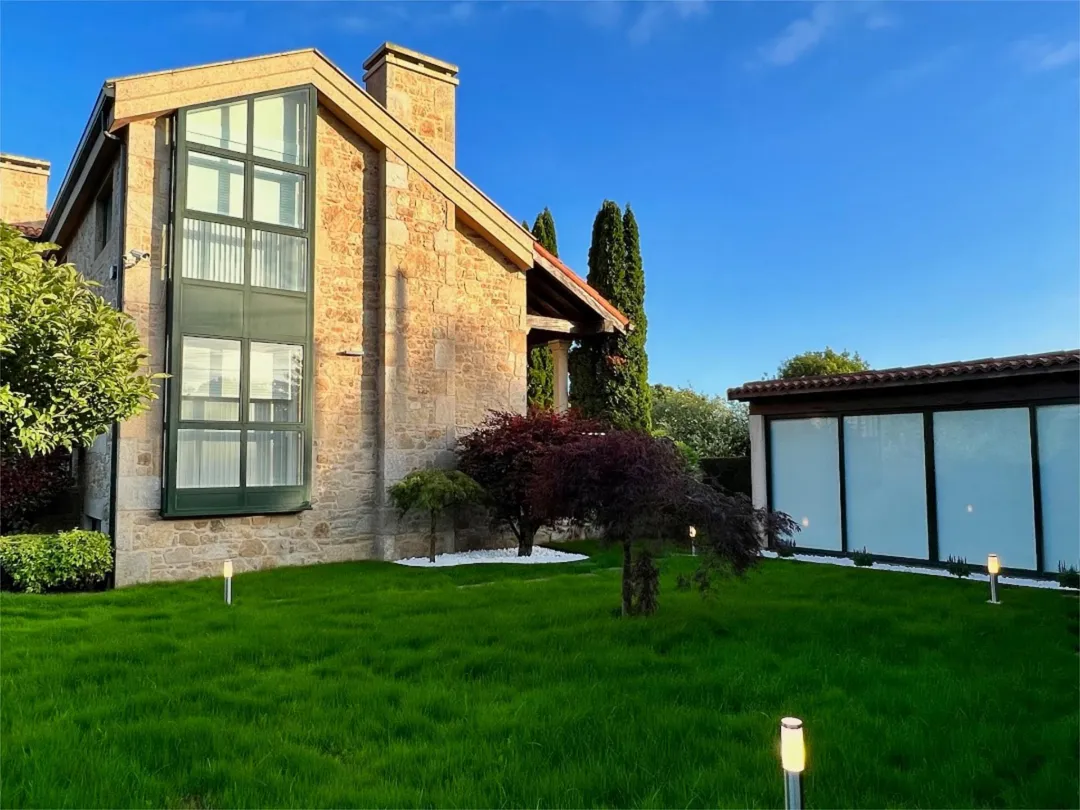 Chalet en Santiago de Compostela - Foto 3