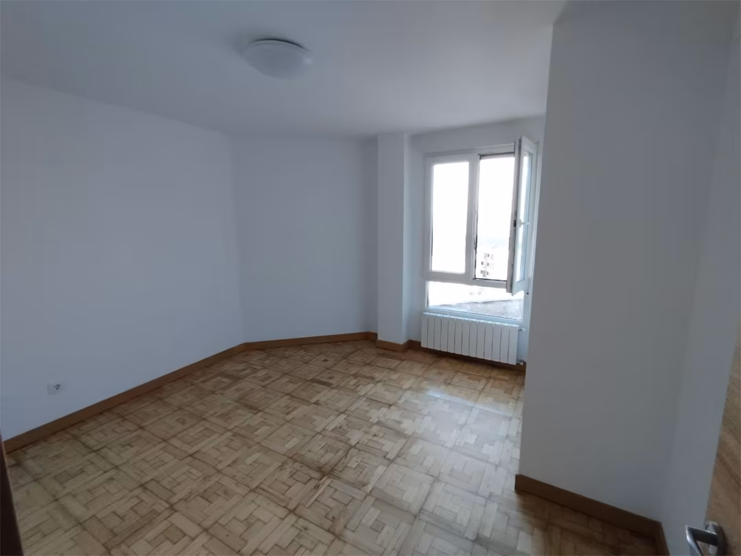 Piso en  Avenida de Cantabria 40 - Foto 13