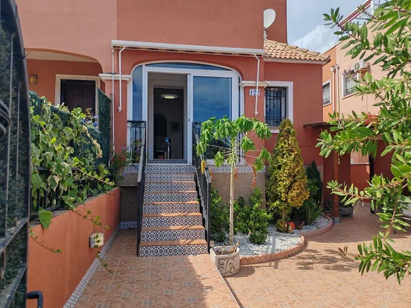 Chalet pareado en Calle Almendro, 37 - Foto 3