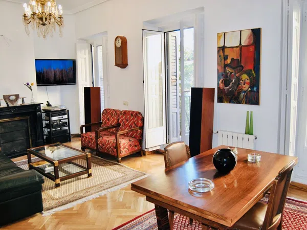 Piso en calle del Molino de Viento, 2