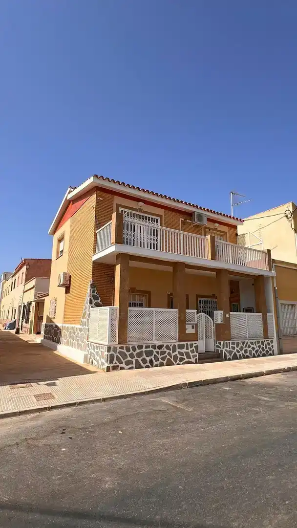 Planta baja en  Calle Isla Margarita 7 - Foto 4