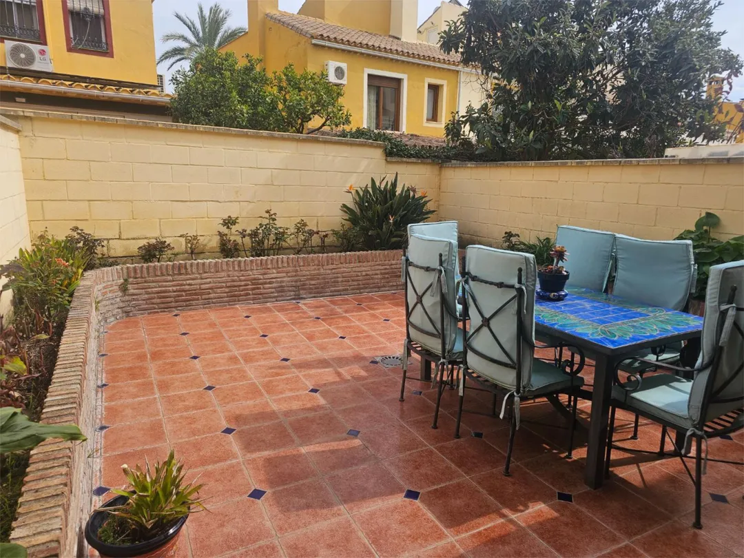 Piso en  Calle Poeta Muñoz Rojas 10 - Foto 2