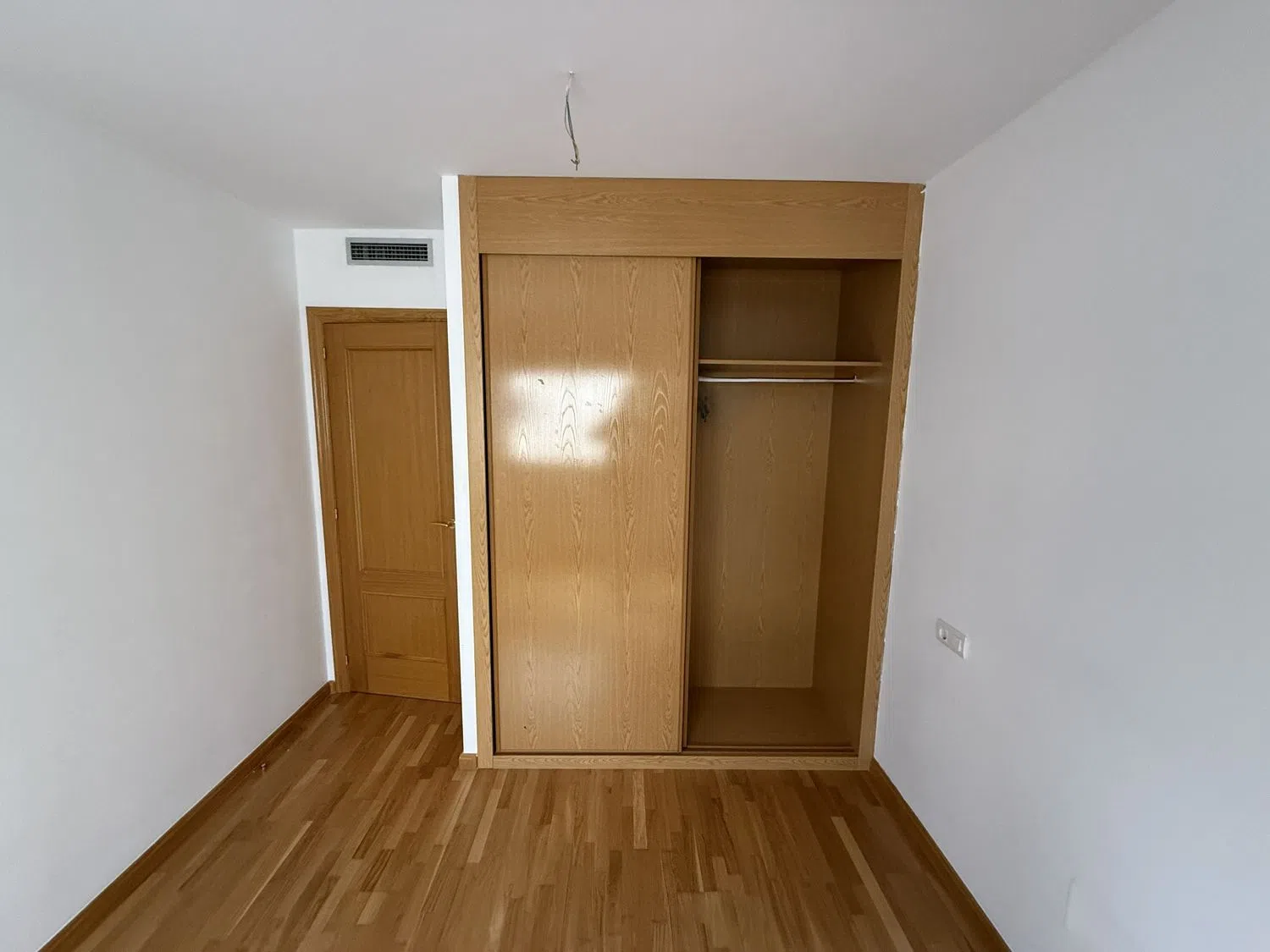 Piso en calle José Luis Garci, 4 - Foto 8