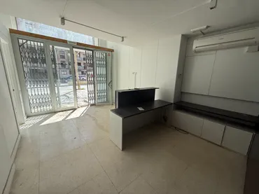 Local comercial en Sabadell - Foto 12