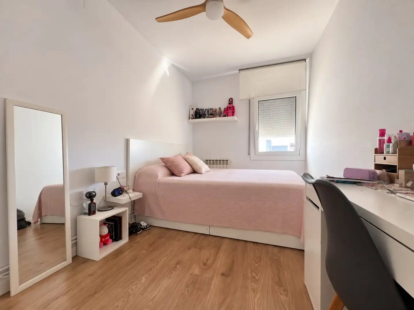 Piso en  Carrer d'Anselm Clavé 1 - Foto 3