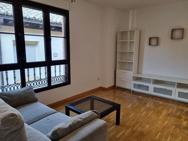 Piso en calle Mira el Río, 13