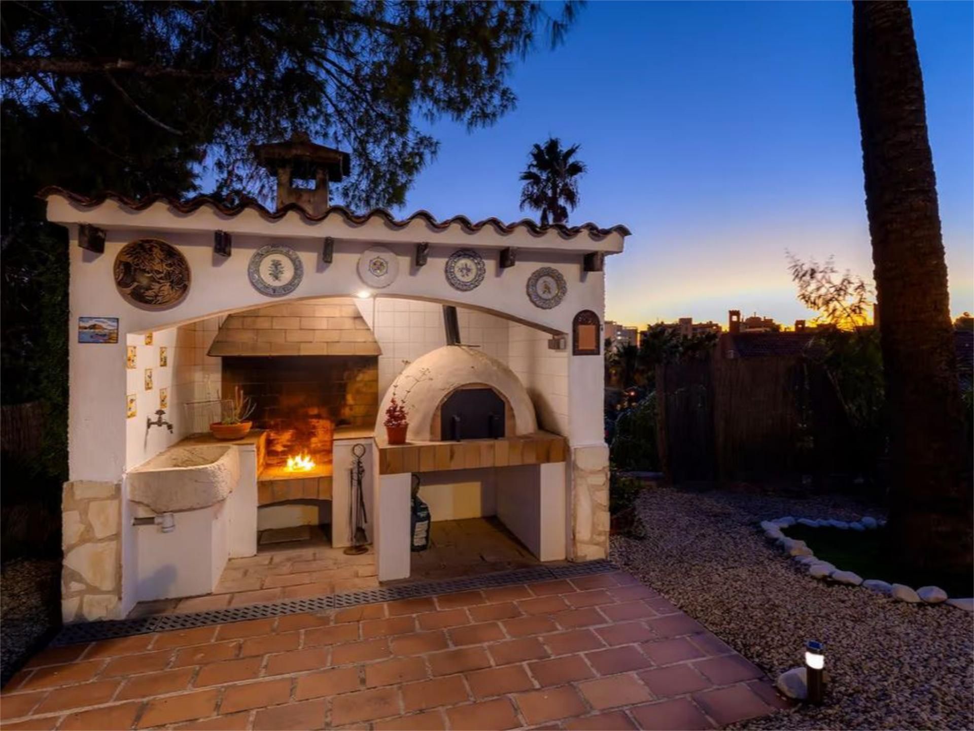 Chalet en  Calle de los Hermanos Álvarez Quintero 14 - Foto 8