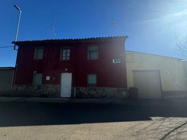 Casa de pueblo en Calle Praderas, 1 - Foto 1