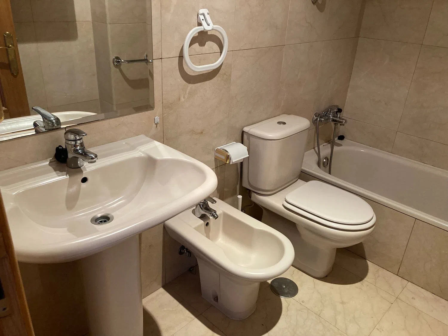Estudio en calle de Sor Ángela de la Cruz, 40 - Foto 6