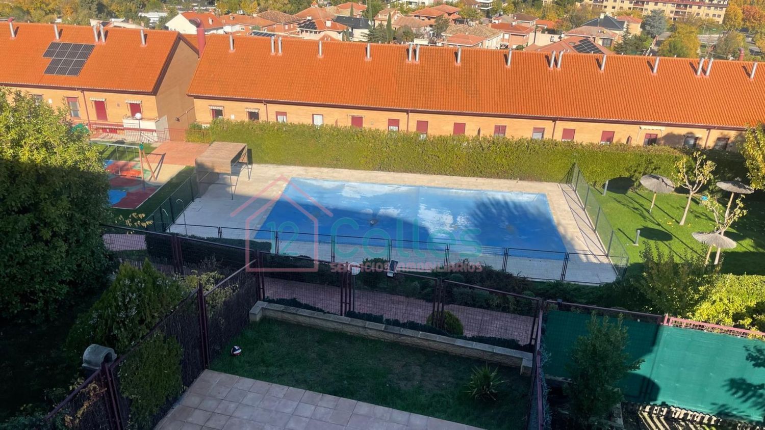 Chalet adosado en Calle Alhambra de Granada s/n, Nuevo Aranjuez-Ciudad de las Artes - Foto 37