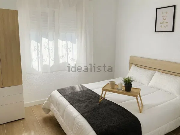 Piso en Calle Baza, Reyes Católicos - Foto 4