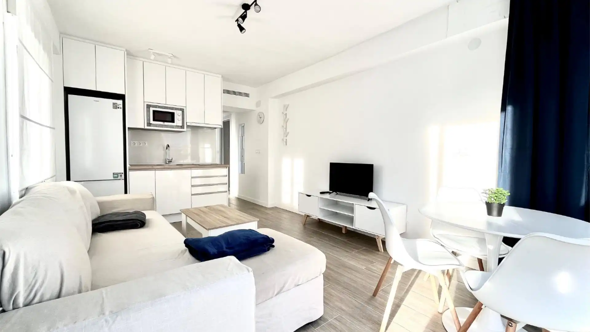 Piso en calle Calle Boscán 29 - Foto 7