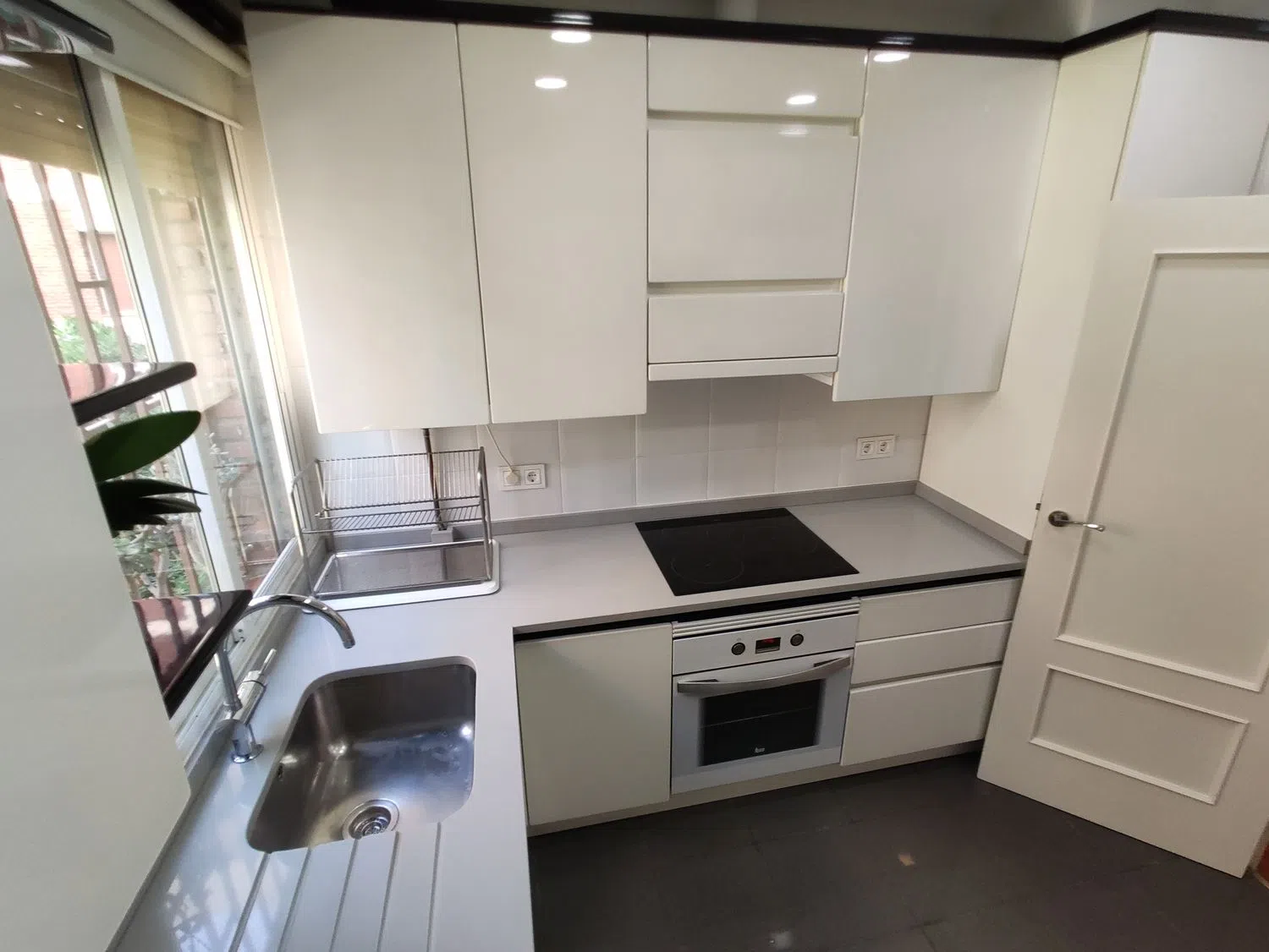 Piso en calle de la Infanta Mercedes, 12 - Foto 20