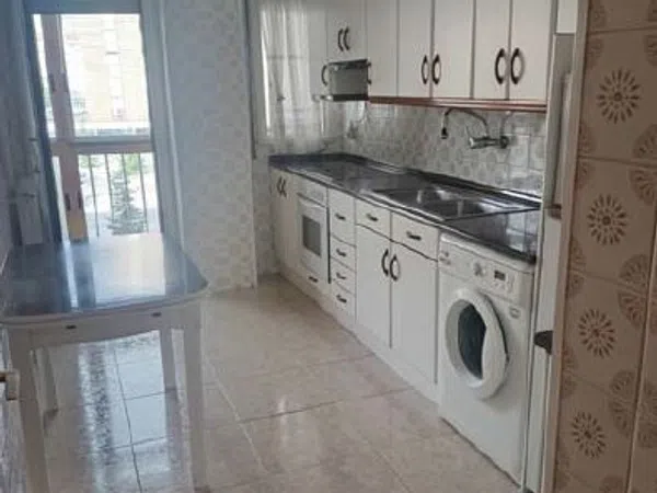 Piso en Plaza Santiago, 5, Gamonal - San Bruno - G9 - Foto 4