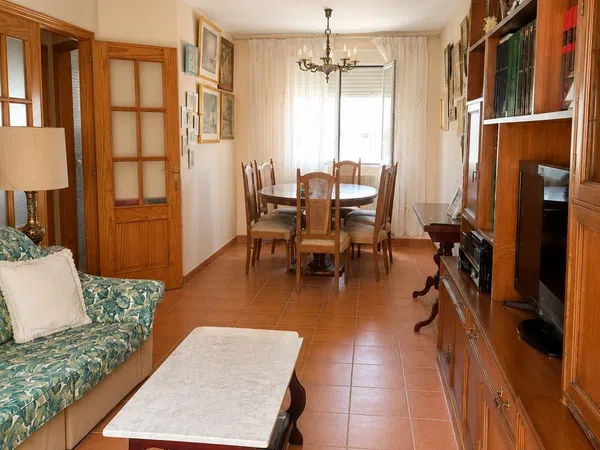 Chalet pareado en Calle Bayona, 1 - Foto 2