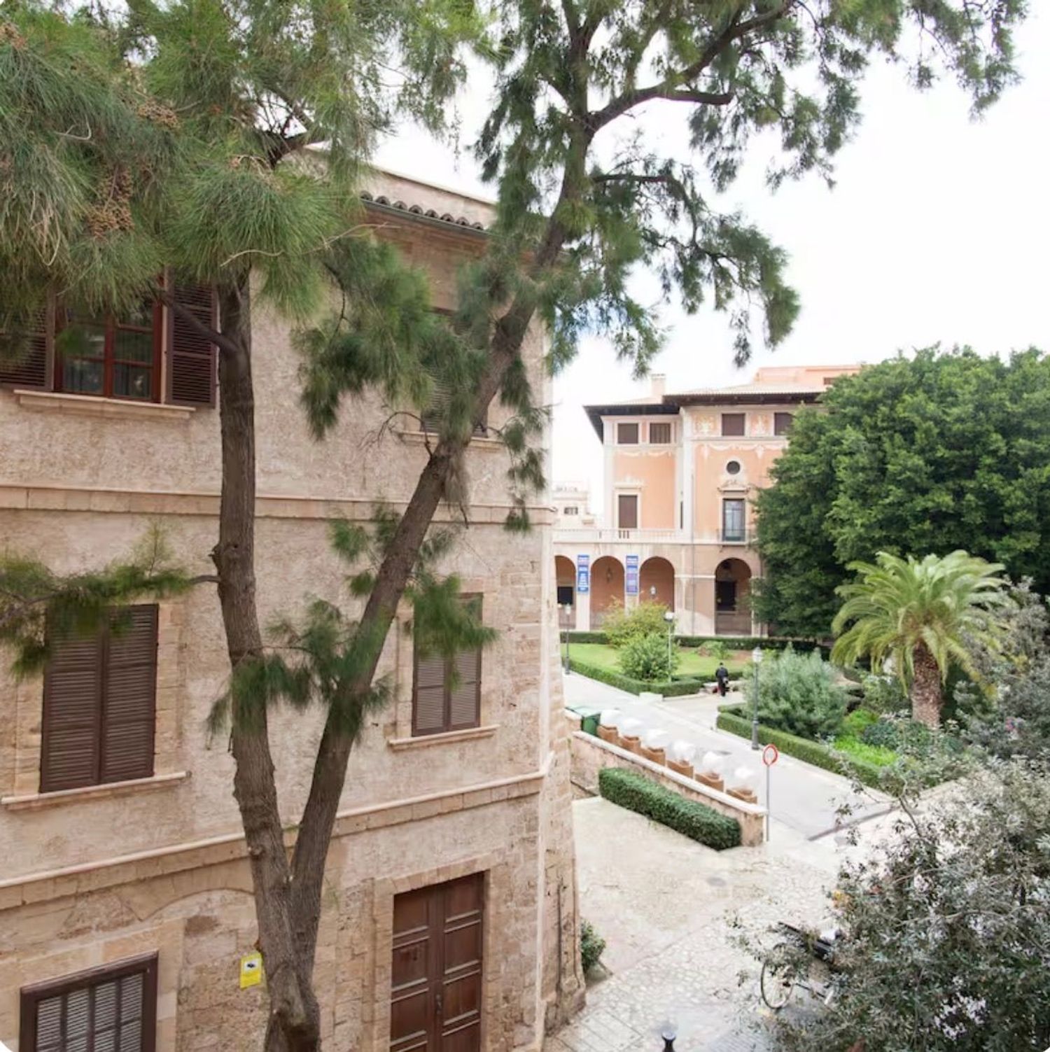 Piso en calle del Palau Reial, 25 - Foto 4