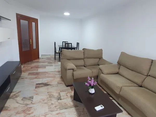Piso en calle José Iturbi, 5