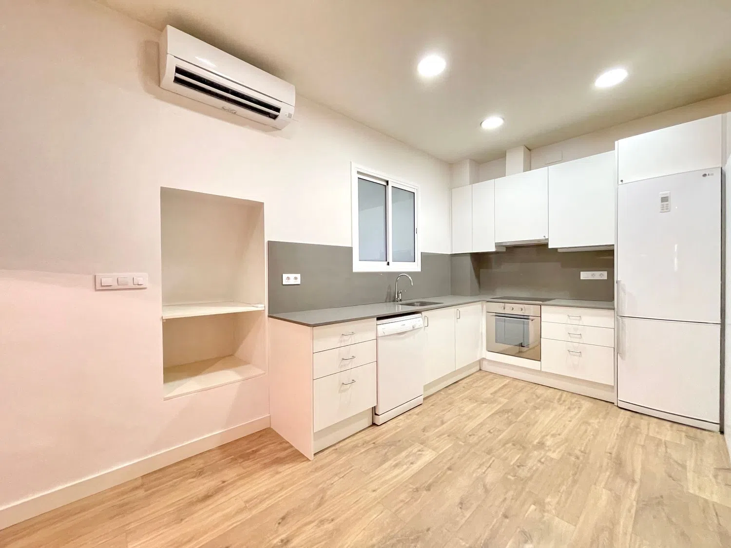 Piso en calle de Balmes, 373 - Foto 13