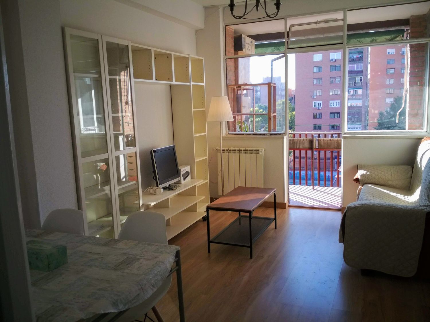 Piso en calle Valdesangil, 21