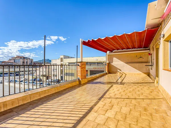 Chalet adosado en Calle del Bisbe Perelló, 34 - Foto 2