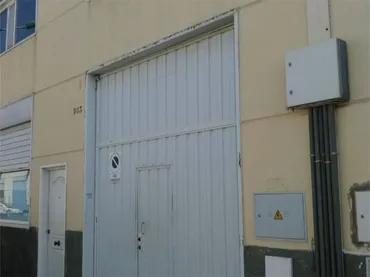 Nave Industrial en  Calle Medina y Galnares 84 - Foto 1