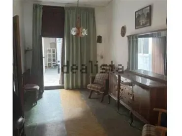 Casa adosada en  Carrer Tinent Mut 32 - Foto 4