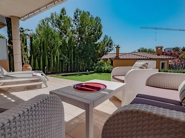 Chalet adosado en Calle de la Lluna, 7 - Foto 1