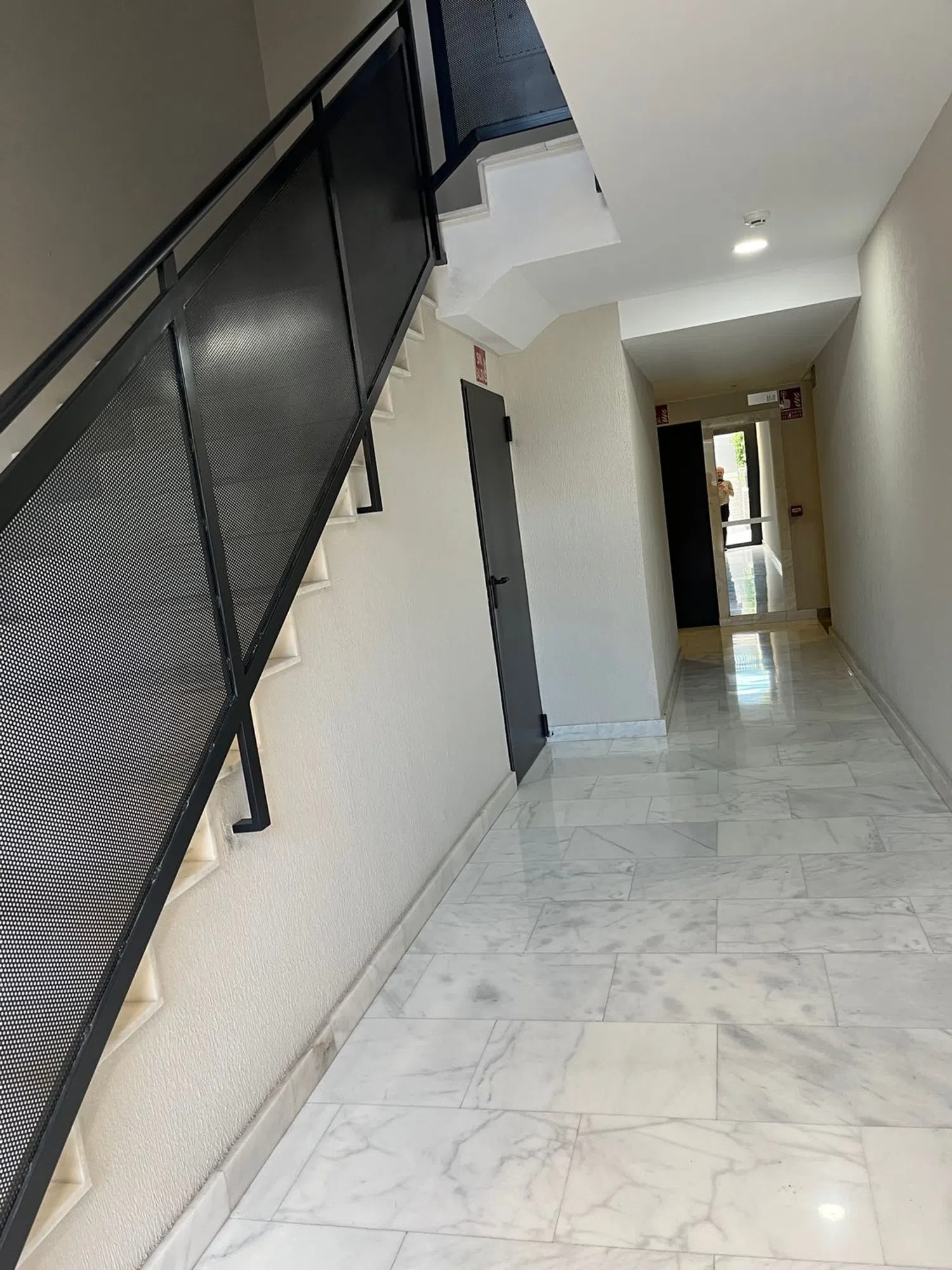 Estudio en avenida de los Pirineos, 3 - Foto 2