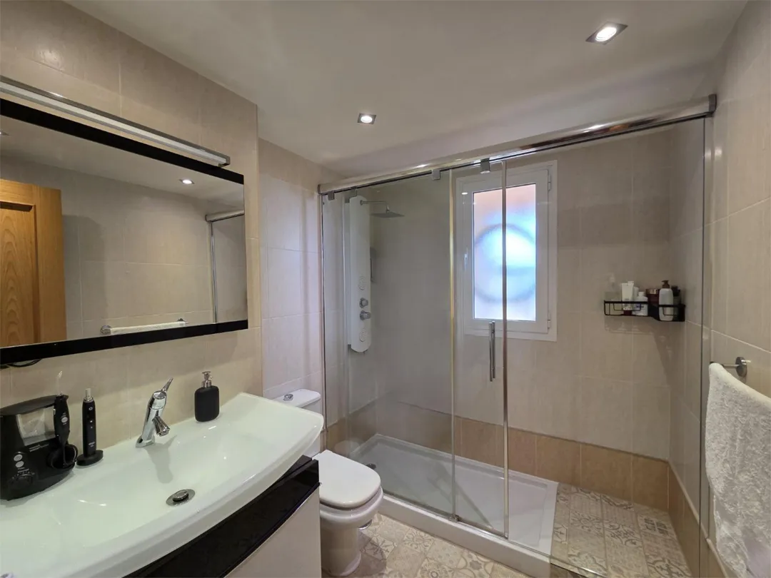 Piso en  Calle Lora del Río 21 - Foto 17