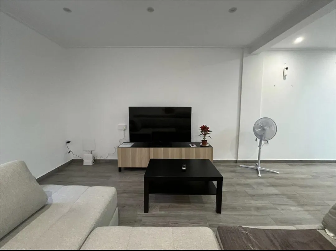 Piso en  Carrer Esperidion Porta Requesens 72a - Foto 8