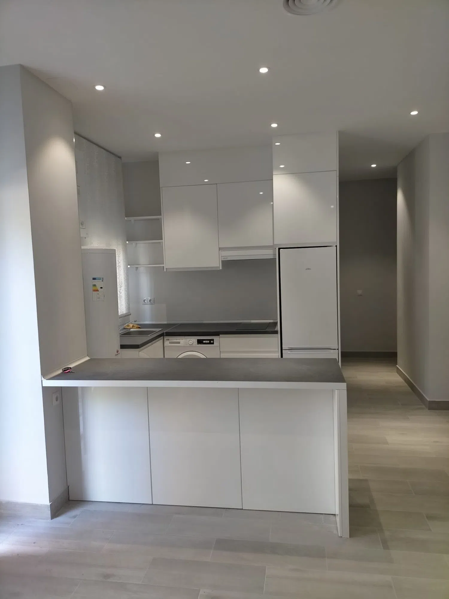 Piso en calle Mirueña, 9 - Foto 2