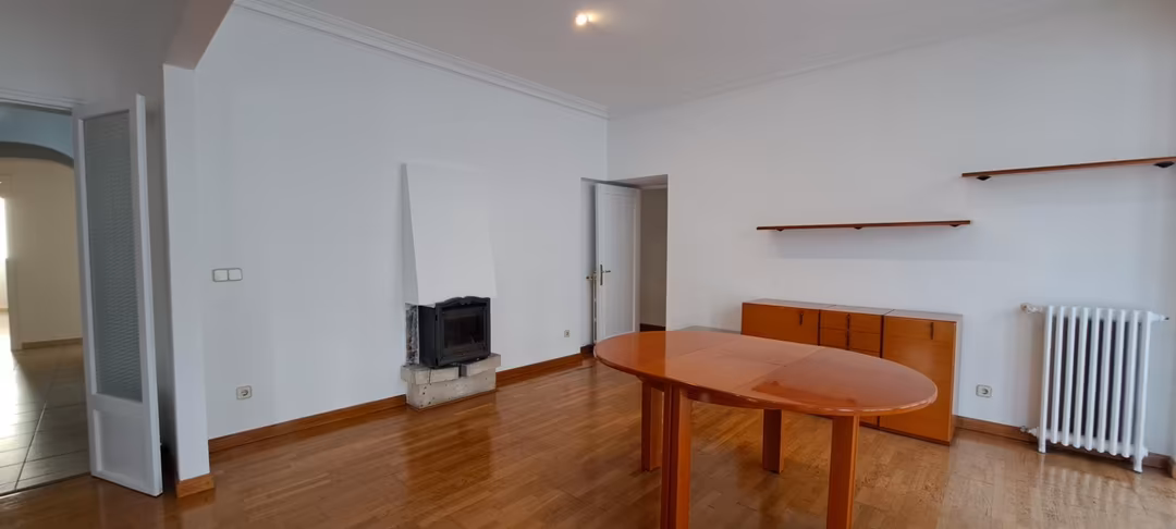 Piso en  Carrer del Marquès de la Sènia 33 - Foto 3