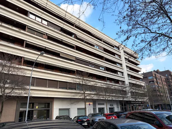 Piso en calle del Monasterio de Cilveti, 2 - Foto 1