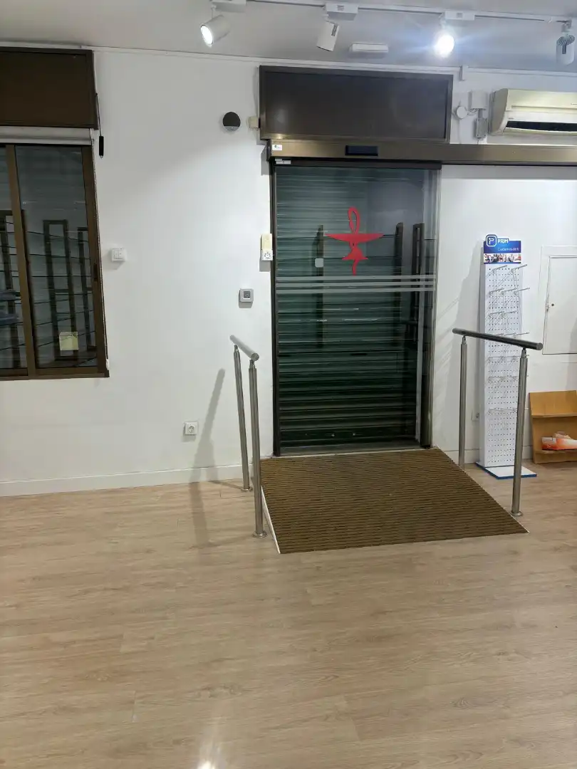 Local comercial en  Carrer de Ripoll 2 - Foto 6