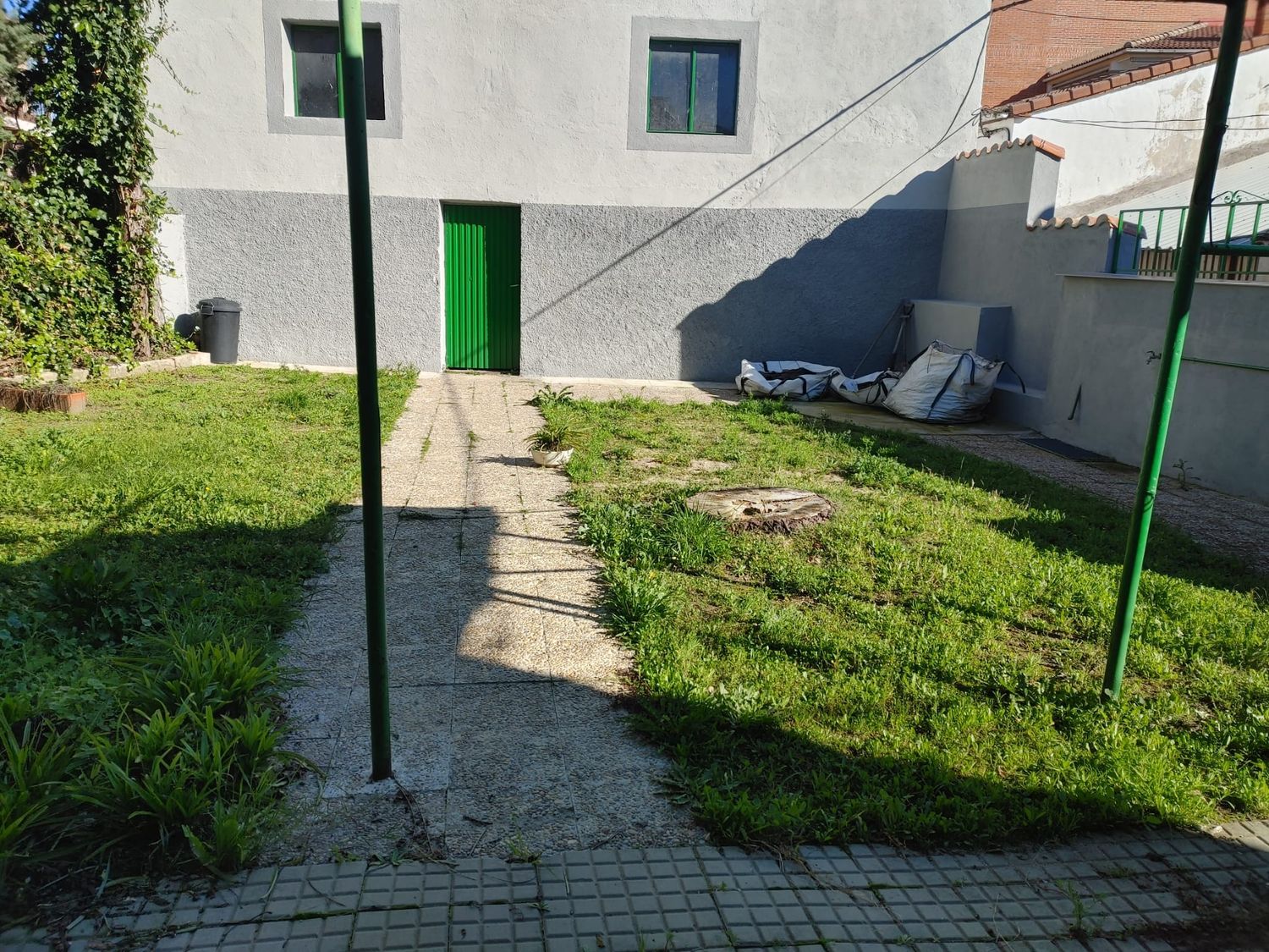 Casa de pueblo en Avenida de Madrid, 57 - Foto 3