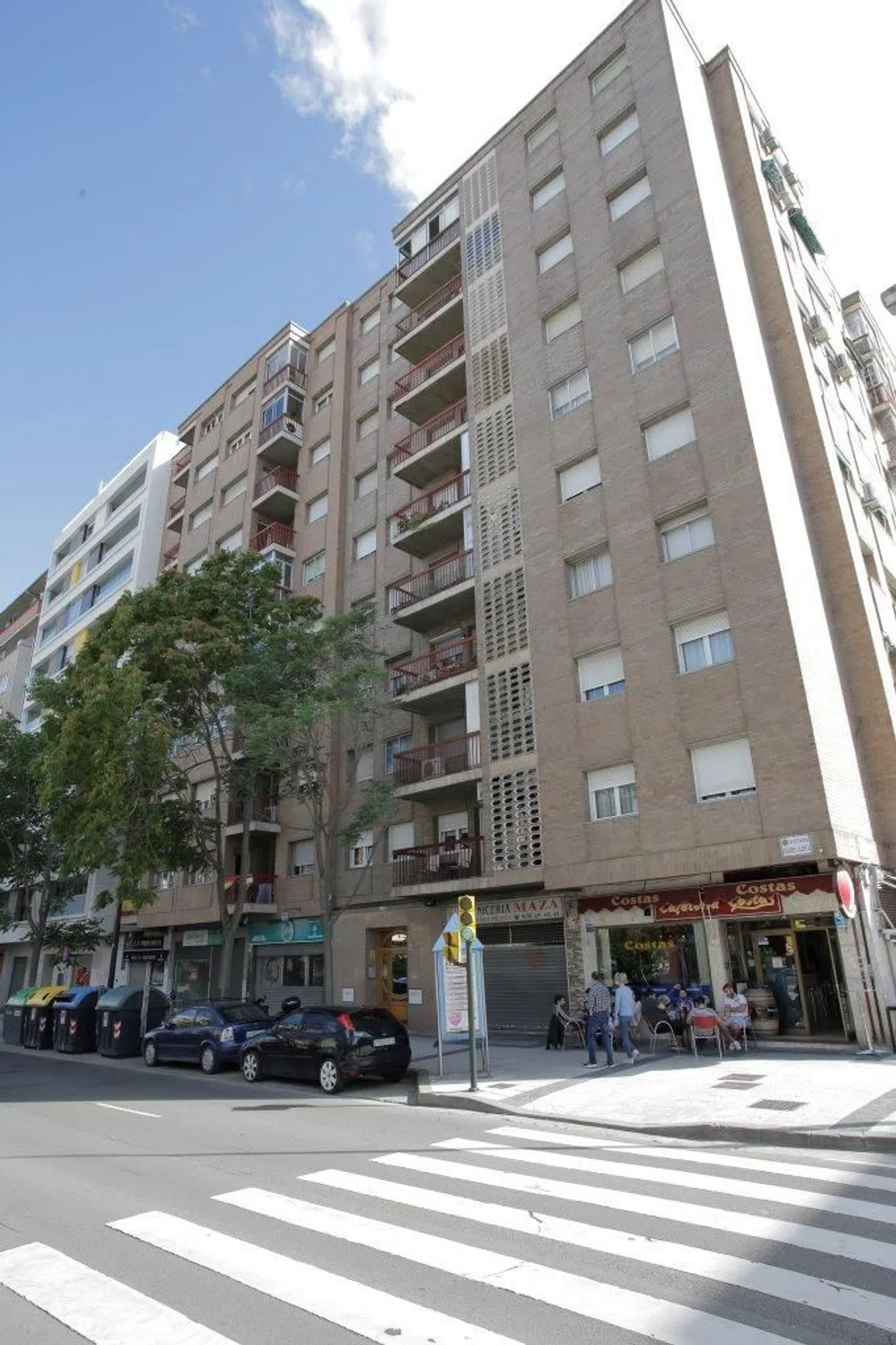 Piso en avenida Cesáreo Alierta, 86